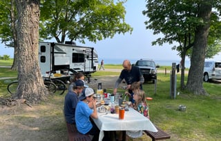 Take the Whole Family!! Has Bunk Beds!