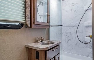 2020  Entegra Odyssey  SOLAR/Power Bank/Inverter