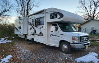 Appalachian Express: 2011 Jayco Greyhawk 31FS