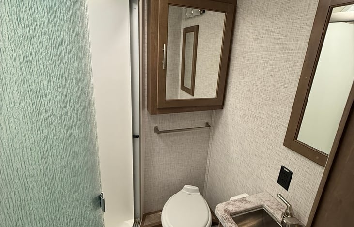 Middle Bath