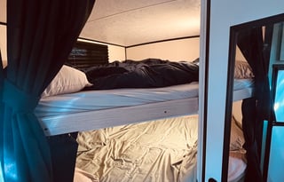 Fully loaded camper for all seasons ☀️