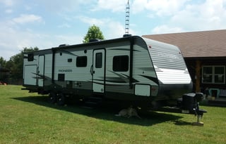 Clark's Comfy Camper-sleeps 9