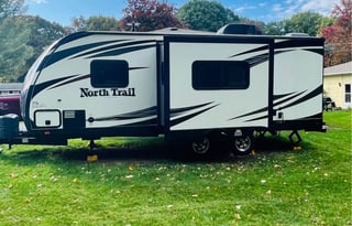 Stix & Stones RV Adventure **Couples Glamping**
