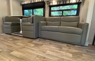 Easy to drive RV, family road trip!