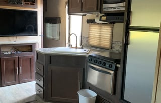 2016 Forestriver Surveyor 295QBLE