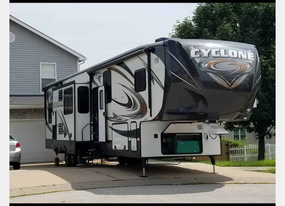 Fifth Wheel rentals in Richmond