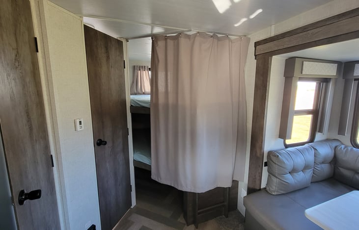 Bunkbeds | Curtain Closed