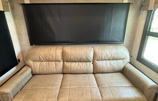 Jayco Northpoint Fifth Wheel - OMNE1063