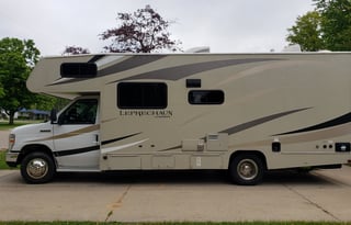 2019 Coachmen Leprechaun