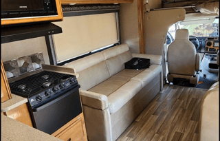2017 Thor Motor Coach Quantum RQ29