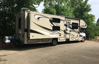 "Wanda" 2015 Jayco Greyhawk 31FS