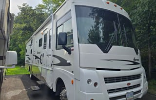 2008 Winnebago Sightseer 35J Bunkbed Model