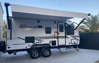 2022 Winnebago Minnie Winnie