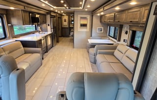 New luxury Tiffin rv for your next adventure!