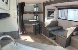 2022 Keystone Hideout 272BH