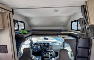 S-13 Luxury Medium Class C - Sunseeker 3010