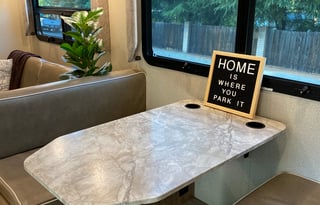 Luxury 2019 Entegra Coach Odyssey 25R