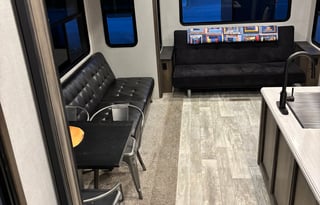 Stocked 5th Wheel | King Bed & Generator Included