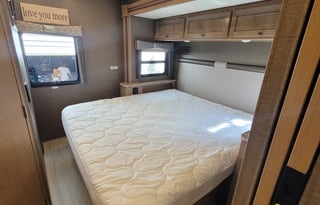 2019 Thor Motor Coach Windsport 27B