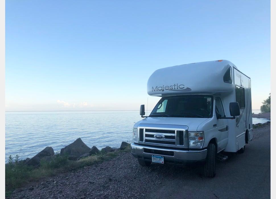 Class C Motor Home rentals in Buffalo