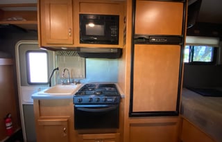 Beautiful Winnebago Minnie Winnie 22feet