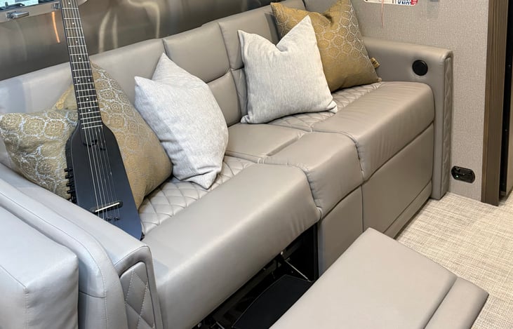 power recliners left and right