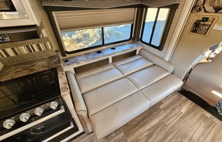 2023 Thor Motor Coach Four Winds 27R