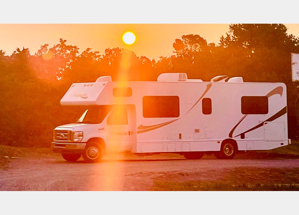 Class C Motor Home rentals in ALBUQUERQUE