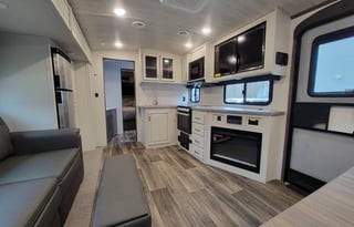 2023 Keystone RV Cougar Half-Ton 30BHS