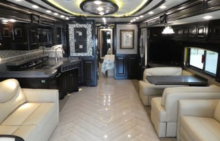 ONE OF THE CLEANEST MOTOR COACHES  OUT THERE