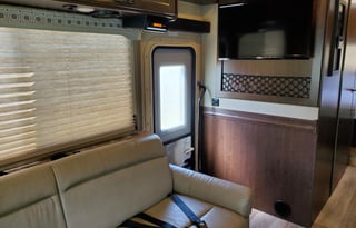 Pet & Family Friendly 2018 Thor Four Winds