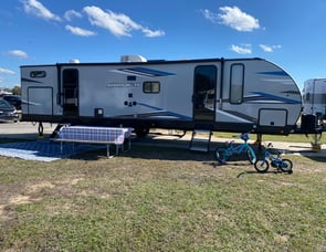 Forest River RV Cherokee Alpha Wolf 30DBH-L