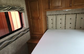 2014 Itasca Impulse Silver 27QP