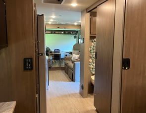 Thor Motor Coach Windsport 33X