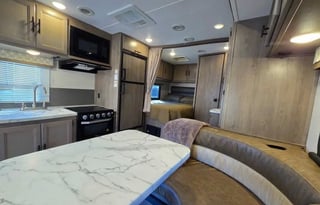Easy Escape – Mercedes RV |Sleeps 5 |Fully Stocked