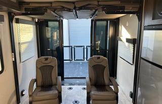 2022 Grand Design Momentum G-Class 25G