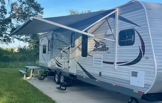 Shannon’s Apartment Style RV Rental