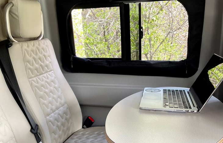 Ideal 4 Work or Play
Removable table and front swivel seats provides a hangout area for 4.