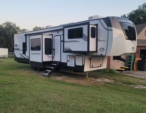 Forest River RV Sandpiper 3990FL