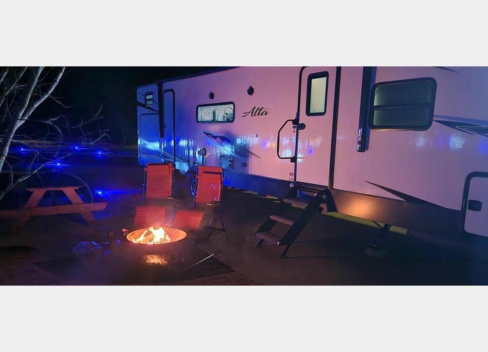 Travel Trailer rentals in Dallas