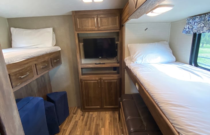 Private Bunkhouse w/ 3 comfortable beds.