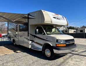 Coachmen RV Leprechaun 260DS Chevy 4500