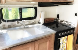 2021 Coachmen Leprechaun 319MB RV