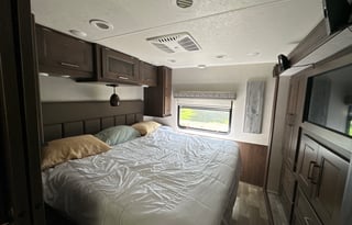 Beautiful 2020 Coachman Mirada Thats pet friendly