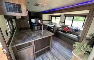 2022 CrossRoads RV Zinger Lite ZR270BH