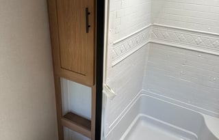 2023 Avenger 28BHS- Family & Fur Friendly