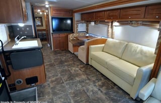 2011 Winnebago Sightseer 35J Bunkhouse
