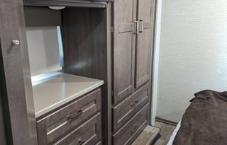 2020 Class C RV – Sleeps 8, Family-Friendly