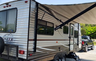 2017 Heartland Pioneer RD 210