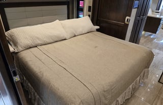 Beautiful 2019 Tiffin Allegro Bus 45 OPP